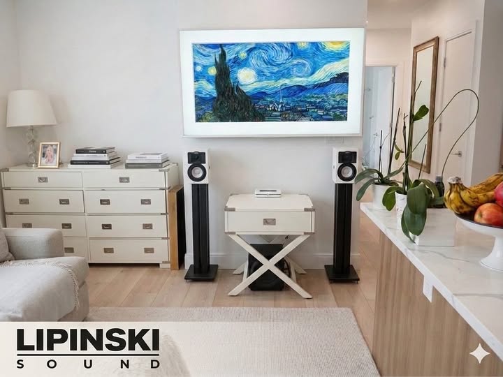 Lipinski L-50 in a luxury living room
